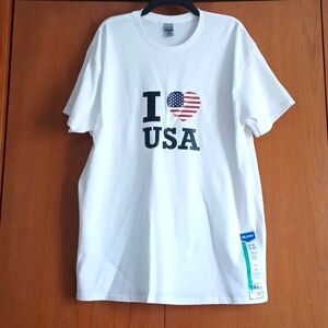 NWT Handcrafted Custom I ❤️USA Heavy Cotton Short Sleeved Tshirt Size XL